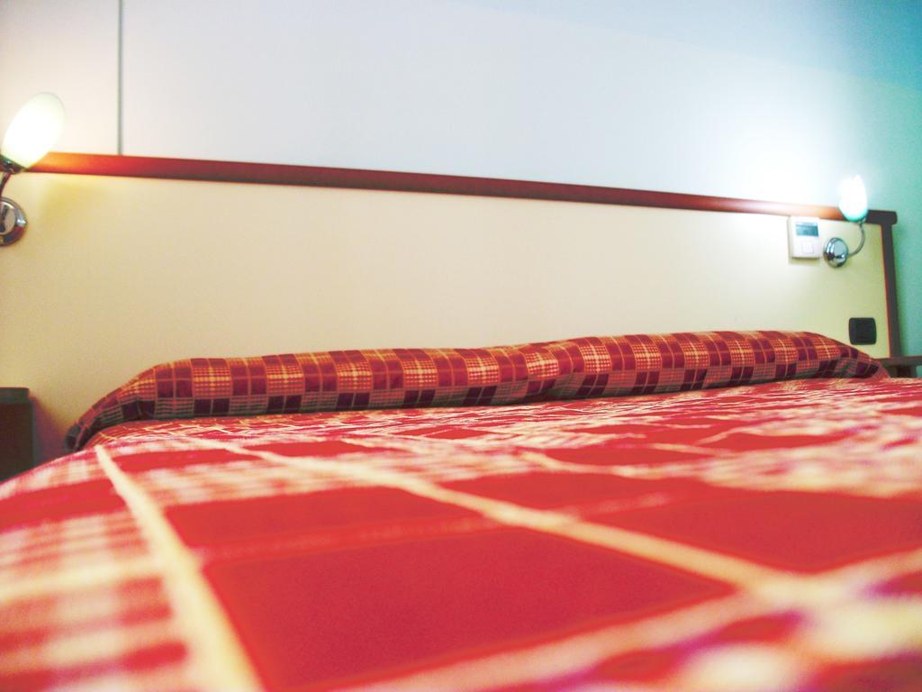 ריברה Hotel Miravalle מראה חיצוני תמונה