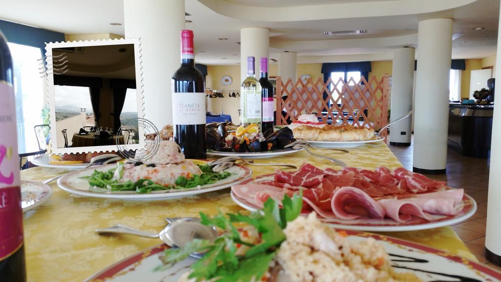 ריברה Hotel Miravalle מראה חיצוני תמונה