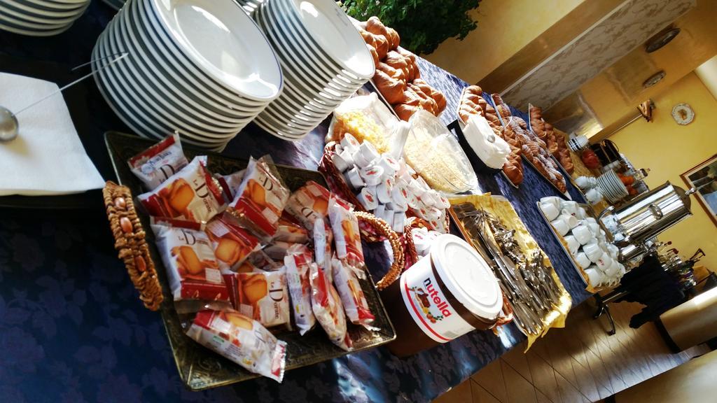 ריברה Hotel Miravalle מראה חיצוני תמונה