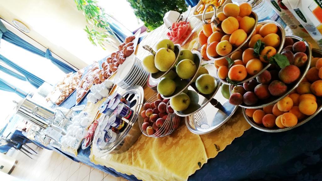 ריברה Hotel Miravalle מראה חיצוני תמונה