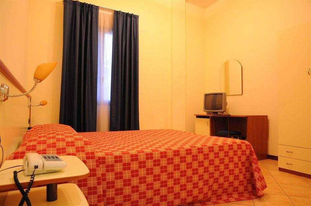 ריברה Hotel Miravalle מראה חיצוני תמונה